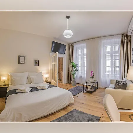 City-center With Stylish And Modern Comforts Budapest