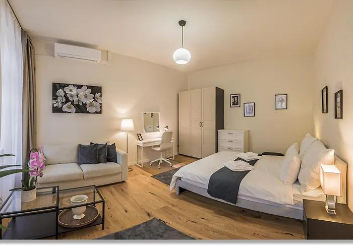 City-center With Stylish And Modern Comforts *