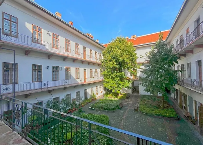 City-center With Stylish And Modern Comforts * Budapesta